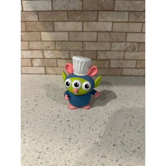 Disney Pixar Toy Story Alien Remix Dressed as Heimlich Ratatouille‎ Figurine - Picture 1 of 2